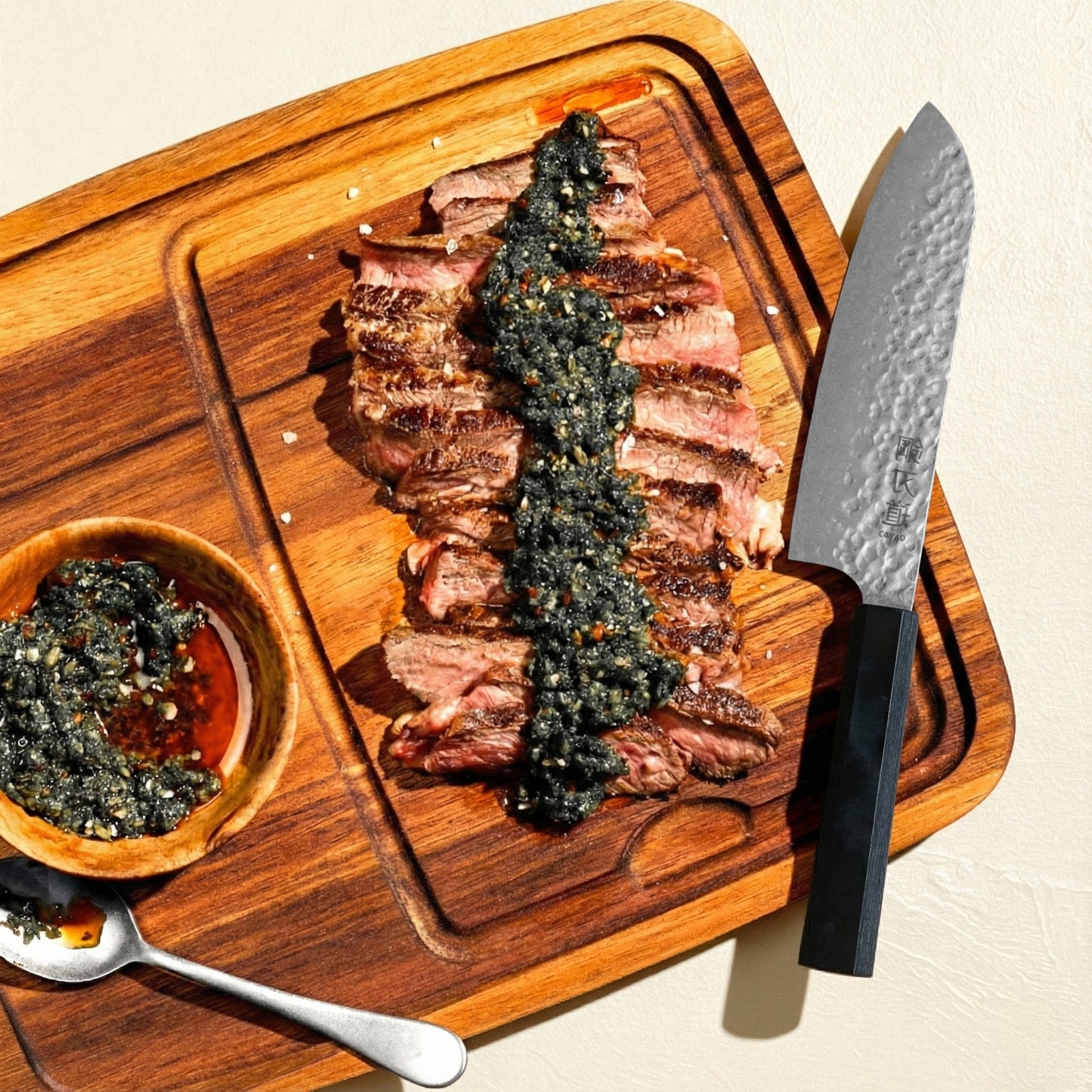 Kaltinis Santoku peilis “Harumi”