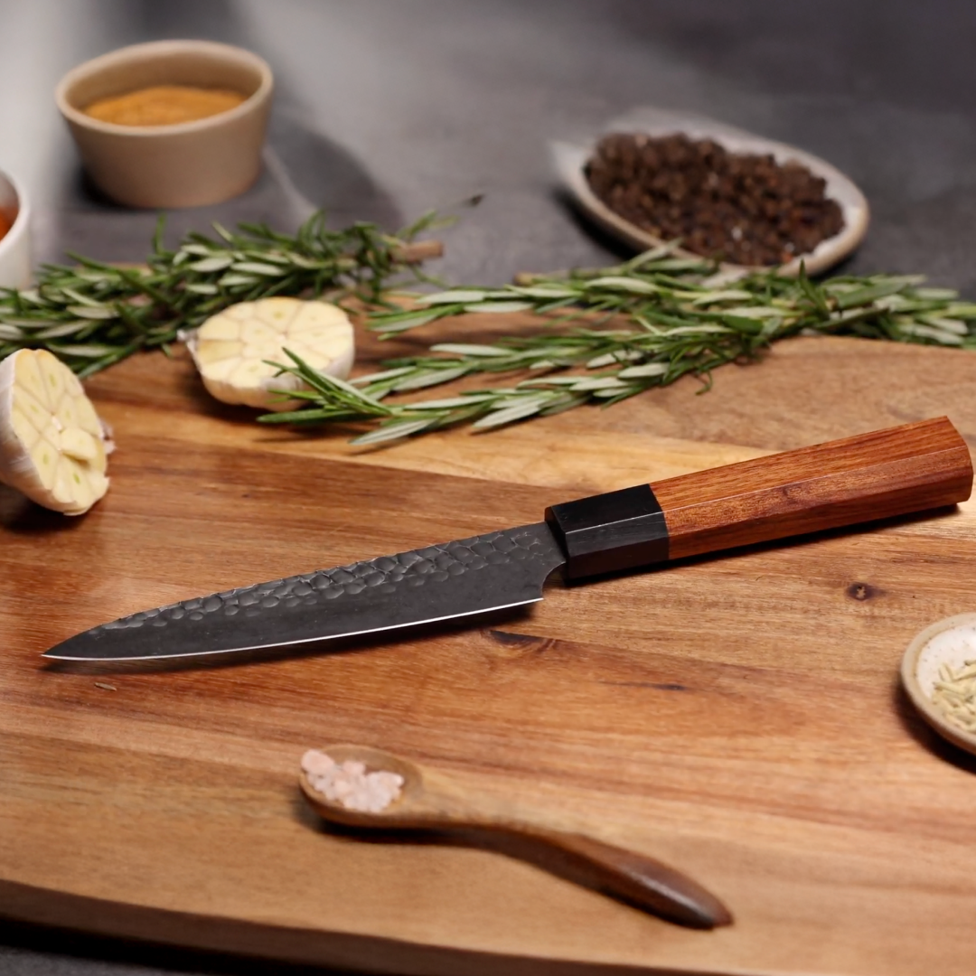 Universalus kaltinis peilis